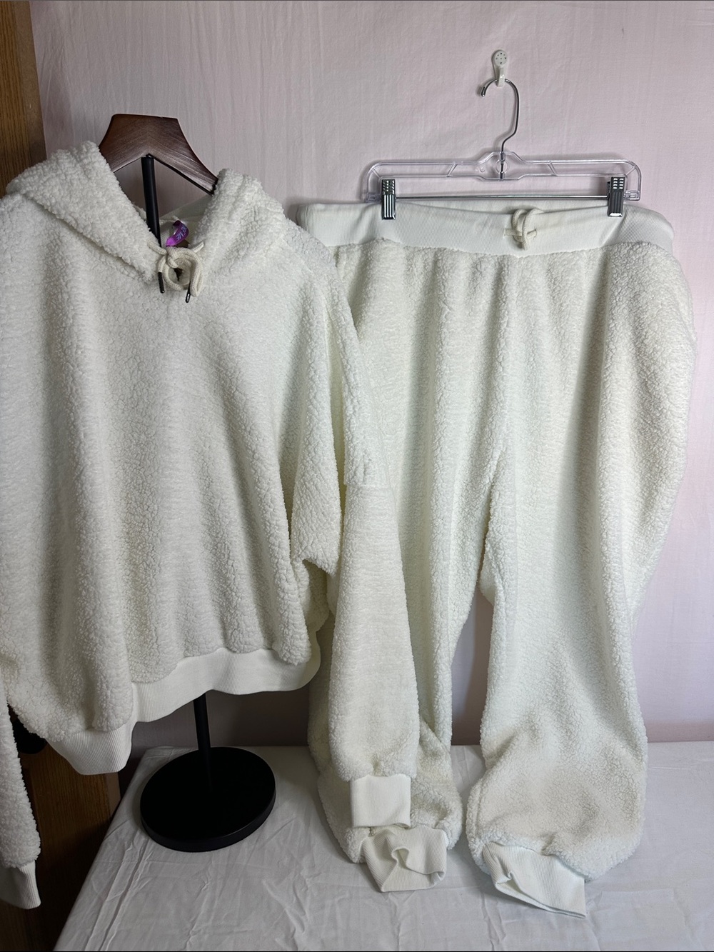 Cozy Sherpa Lounge Sweatshirt and Sweatpant Set- Ivory